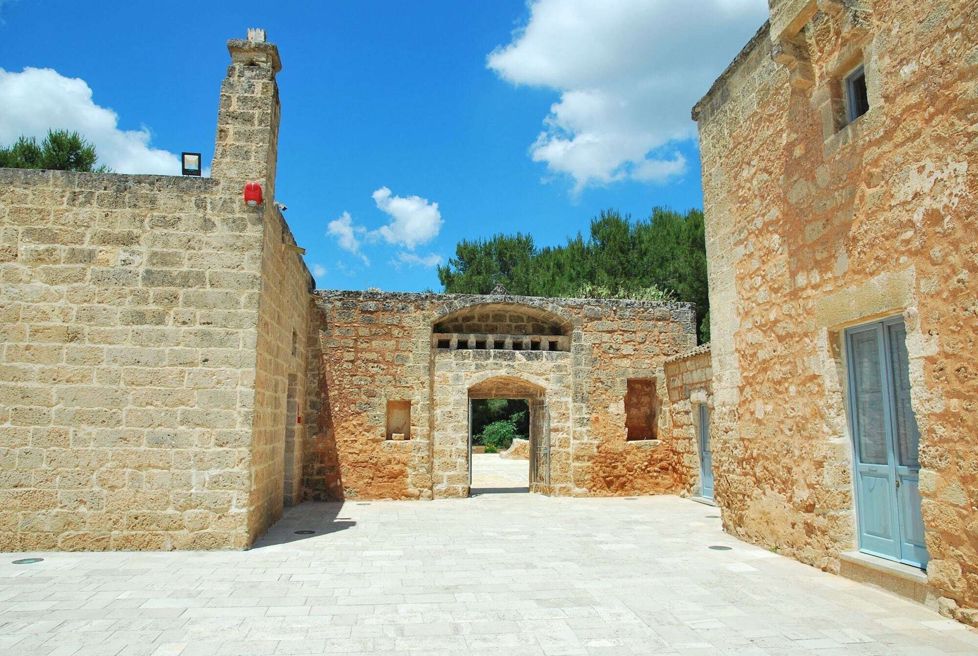 Masseria Relais Santa Teresa 4*
