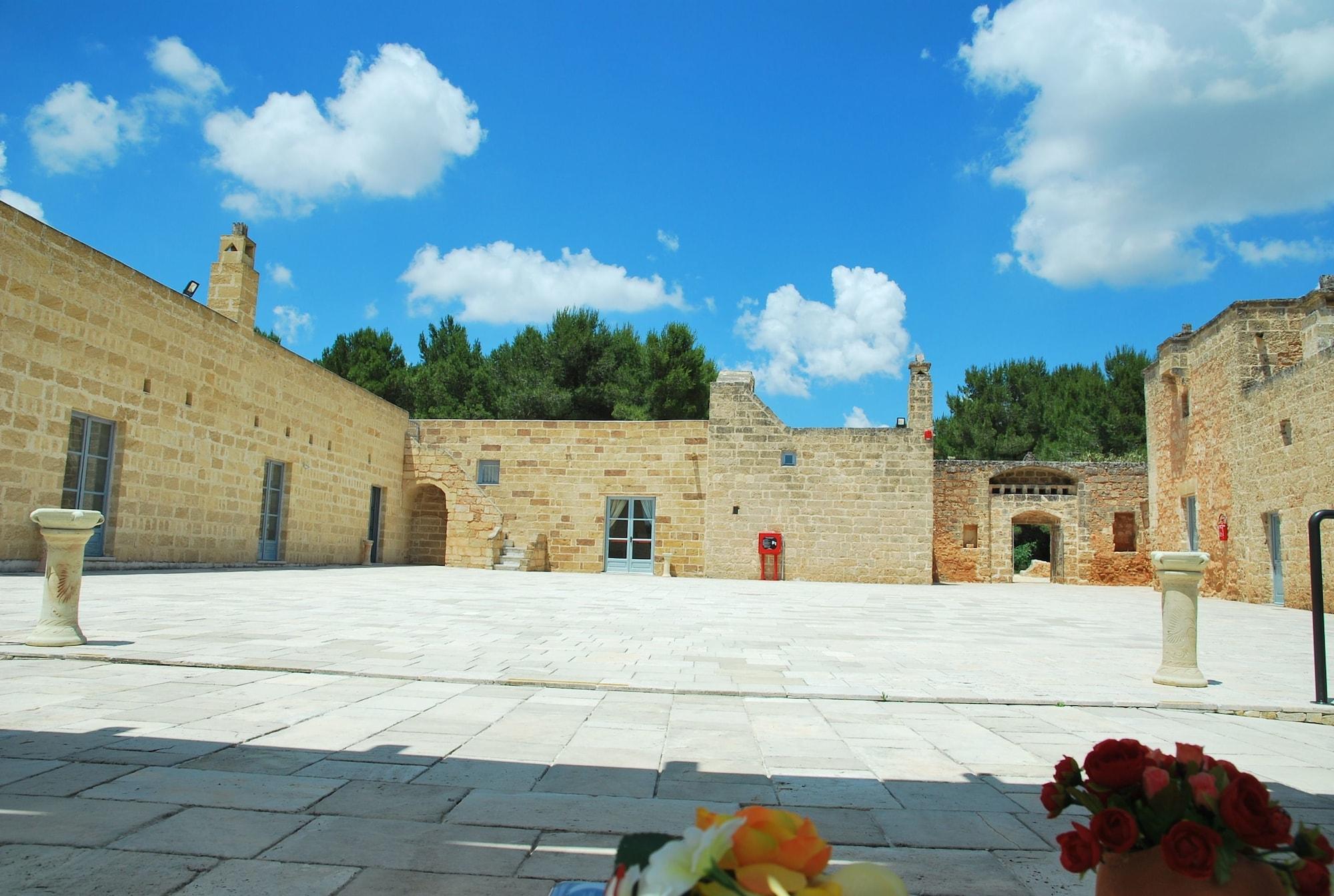 Hotel Masseria Relais Santa Teresa 4*